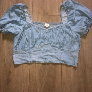 New never worn Ruffled blue crop top